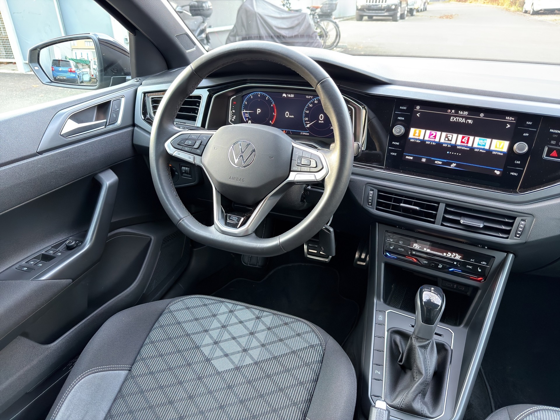 VW Polo 1.0 TSI R-Line DSG-image-9