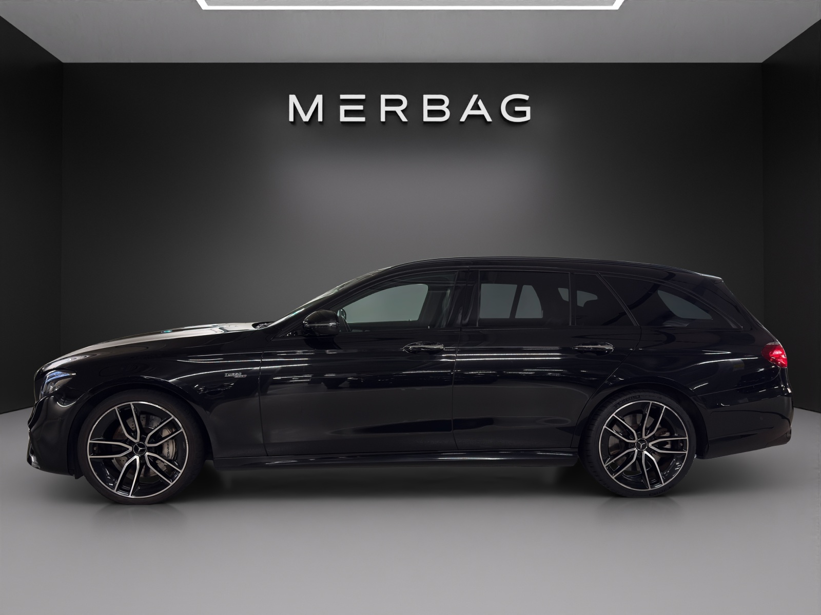 MERCEDES-BENZ E 53 AMG 4Matic 9G-Tronic-image-4