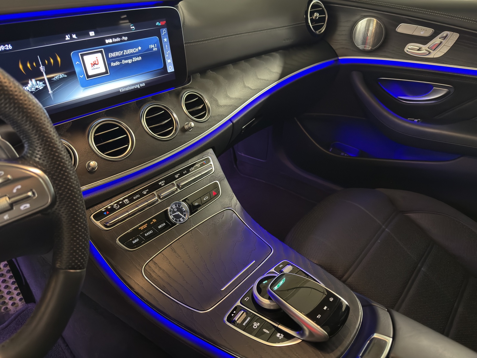 MERCEDES-BENZ E 53 AMG 4Matic 9G-Tronic-image-14