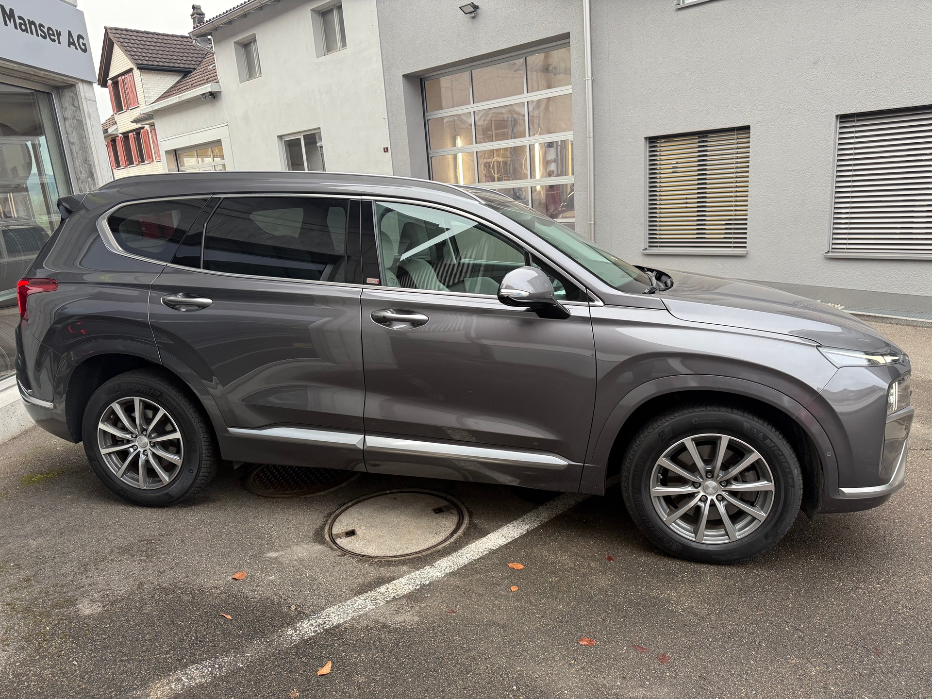 HYUNDAI Santa Fe 2.2 CRDI Vertex 4WD Automatic-image-3