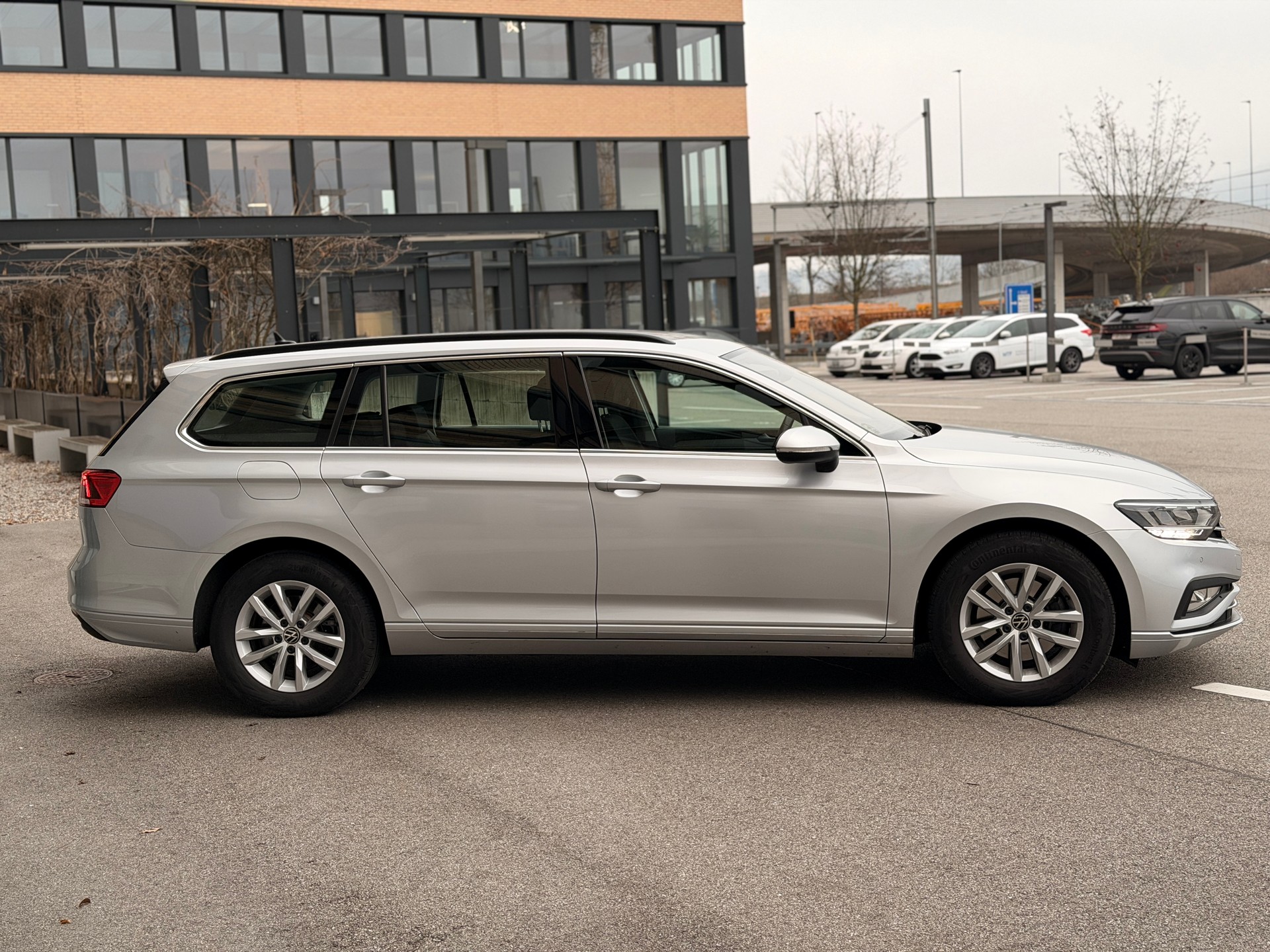 VW Passat 2.0 TDI BMT Business DSG-image-2