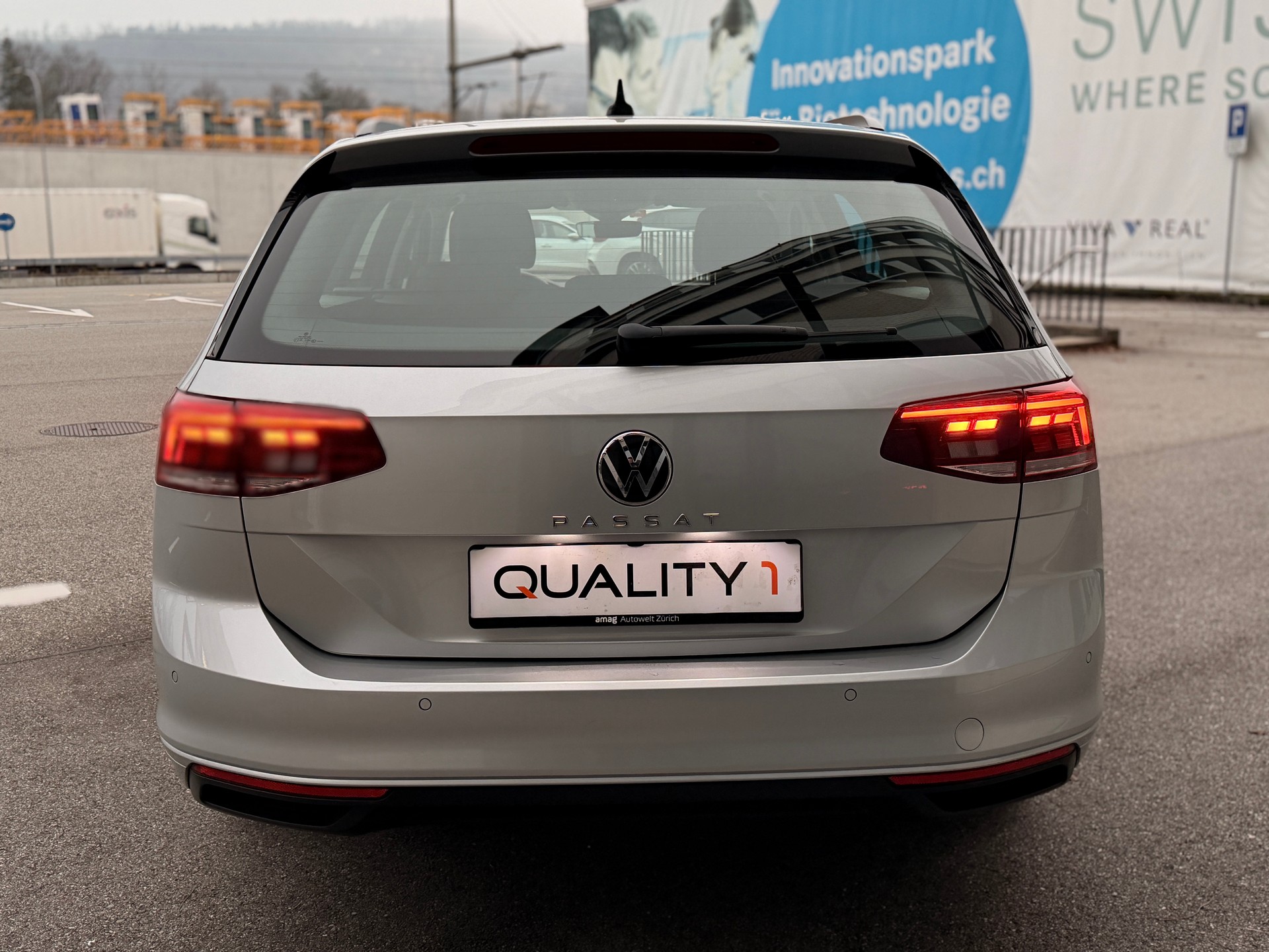 VW Passat 2.0 TDI BMT Business DSG-image-3