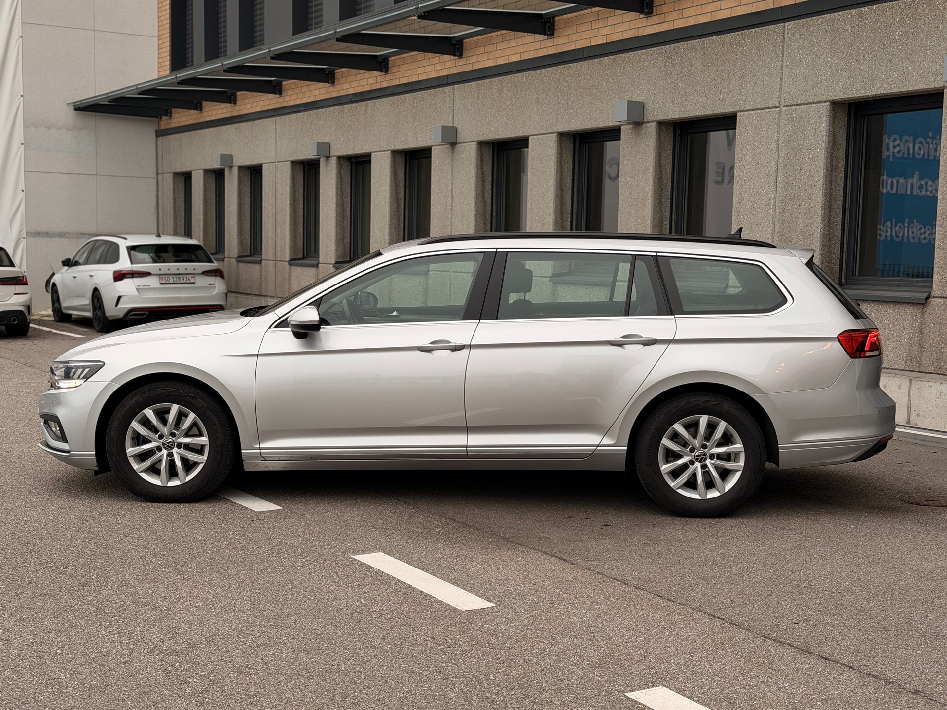 VW Passat 2.0 TDI BMT Business DSG-image-1