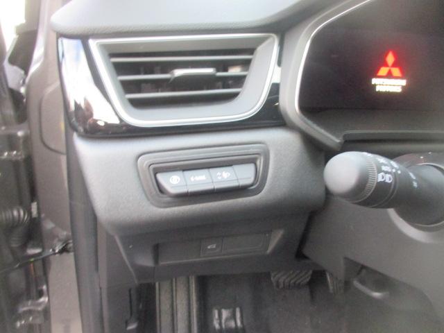 MITSUBISHI Grandis 1.8 HEV Intense-image-10
