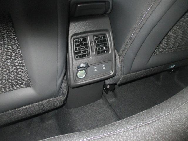 MITSUBISHI Grandis 1.8 HEV Intense-image-12