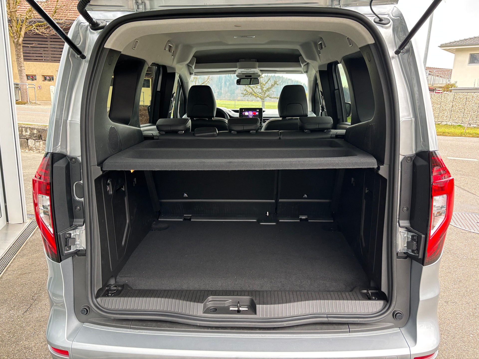 NISSAN Townstar Kombi L1 N-Connecta-image-4