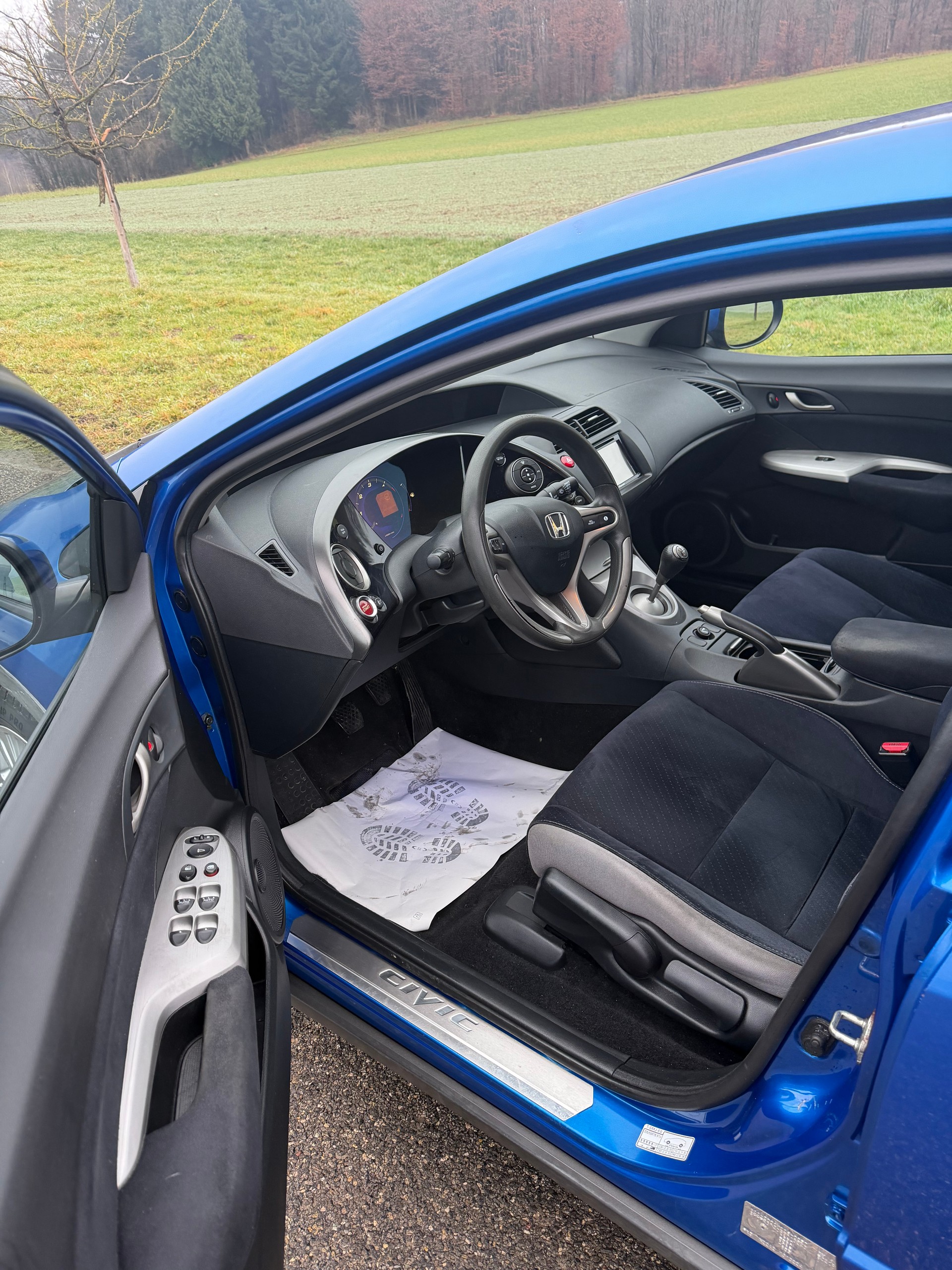 HONDA Civic 2.2 i-CTDi Comfort-image-9