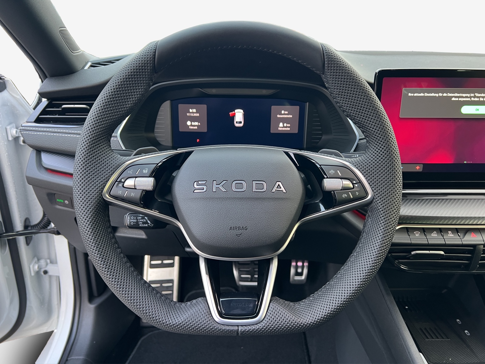 SKODA Octavia Sportline Dynamic-image-9