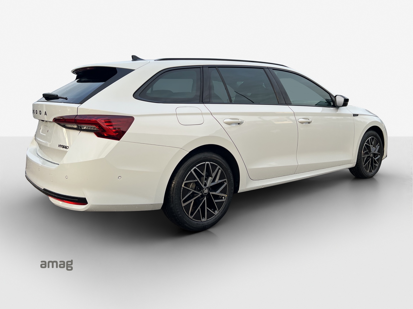 SKODA Octavia Sportline Dynamic-image-4