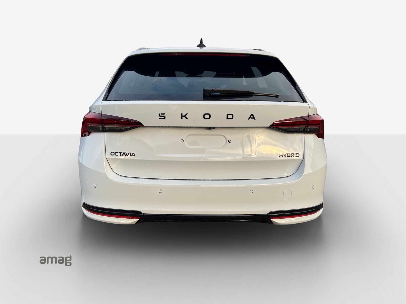 SKODA Octavia Sportline Dynamic-image-3