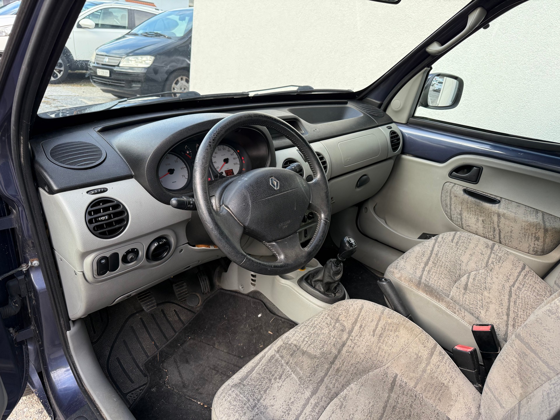 RENAULT Kangoo 1.6 16V Authentique-image-10