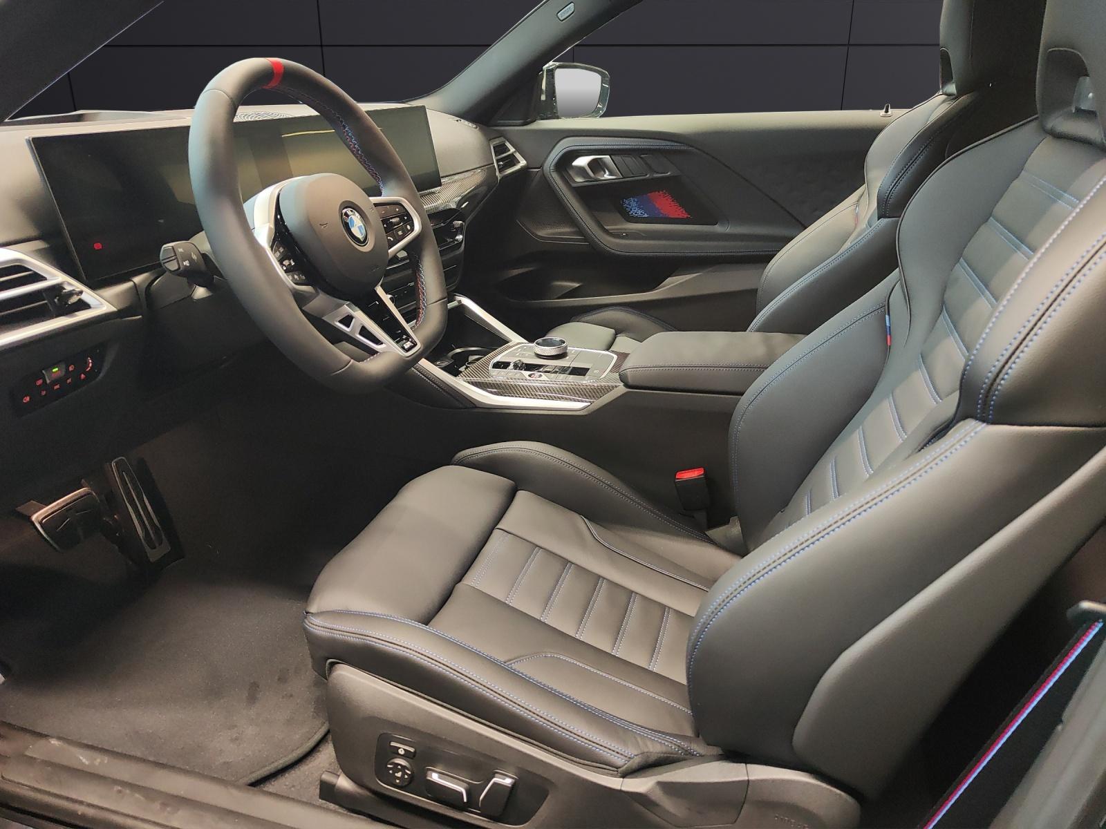 BMW M240i xDrive Coupé-image-1