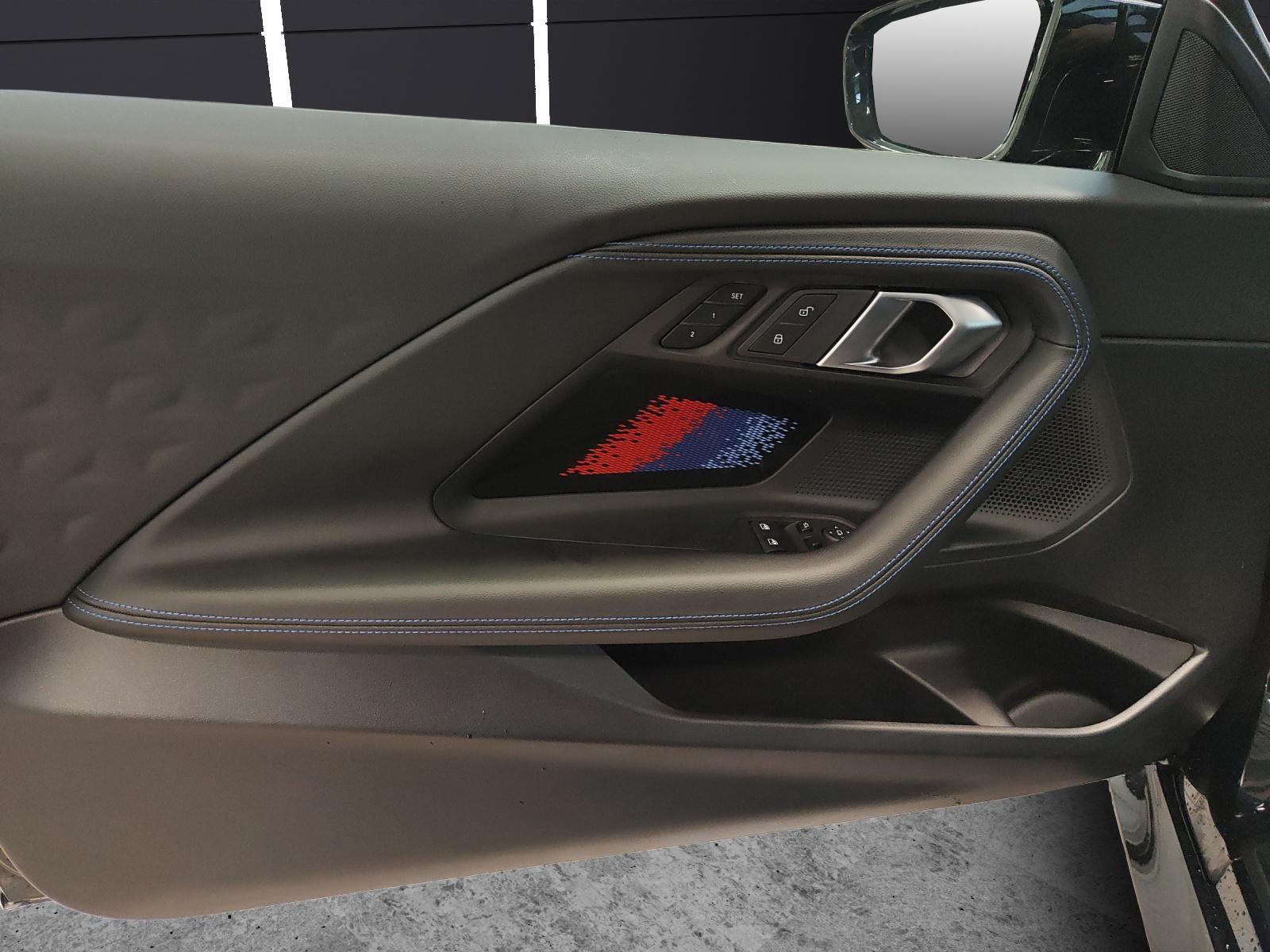 BMW M240i xDrive Coupé-image-10