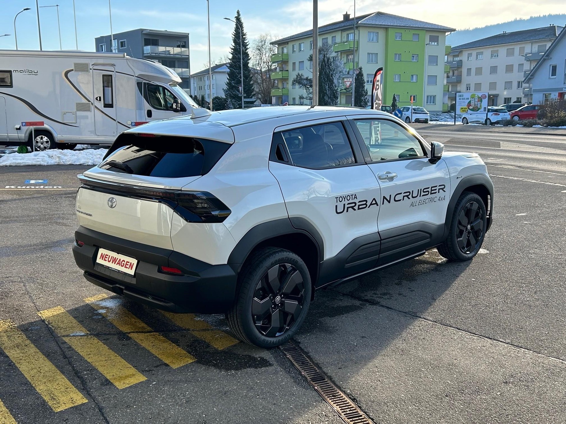 TOYOTA Urban Cruiser Premium-image-4