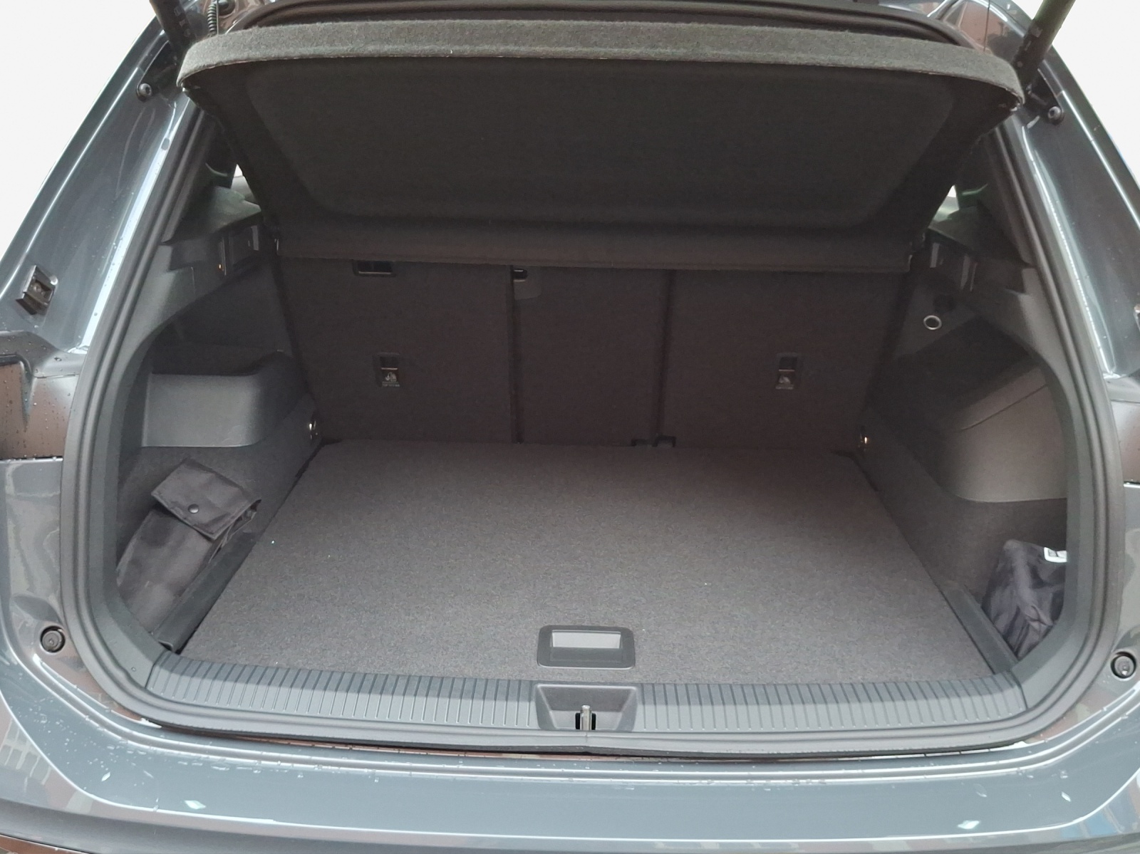 VW Tiguan 2.0 TSI DSG R-Line 4Motion-image-12