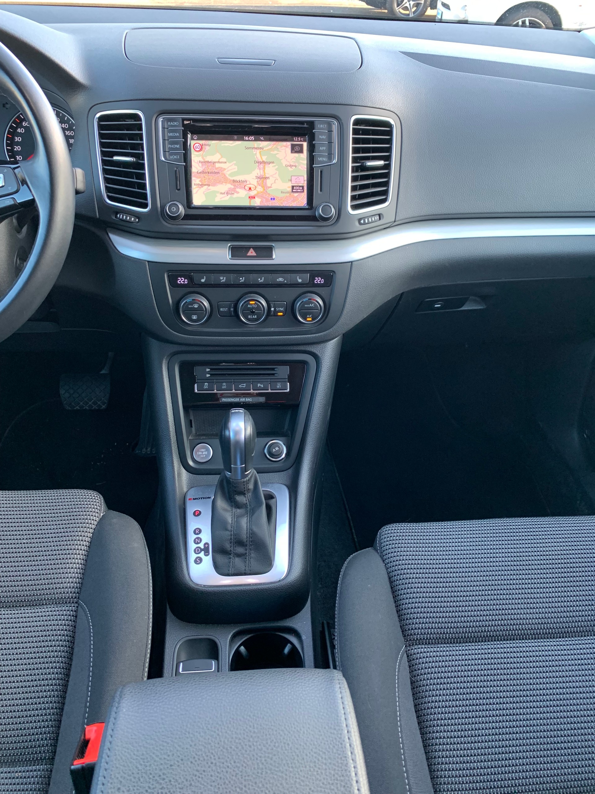VW Sharan 2.0 TDI BMT Comfortline 4Motion DSG-image-19