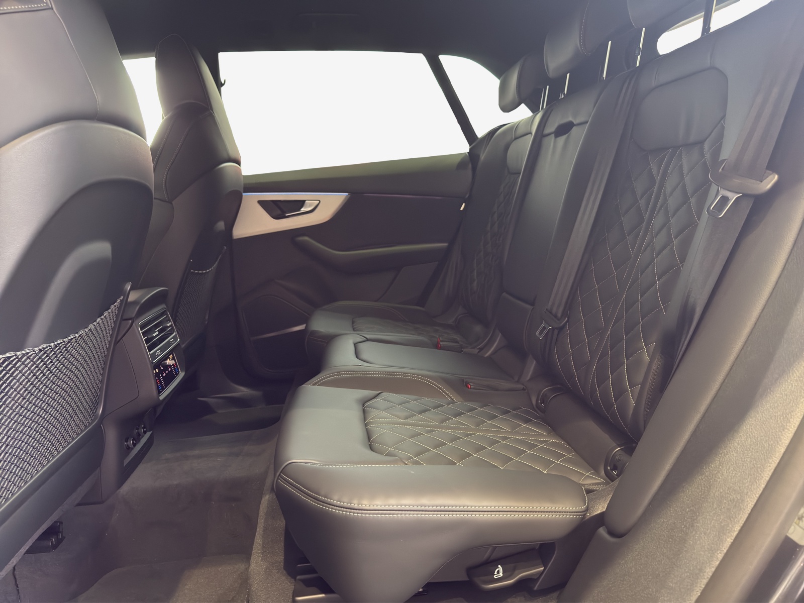AUDI Q8 SUV TDI quattro 210 kW tiptronic-image-11