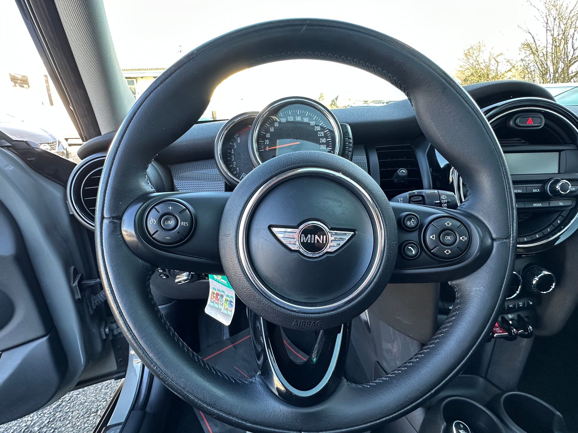 MINI Cooper-image-18