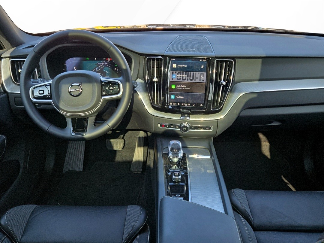VOLVO XC60 T8 eAWD PluginHybrid Plus Dark Geartronic-image-9