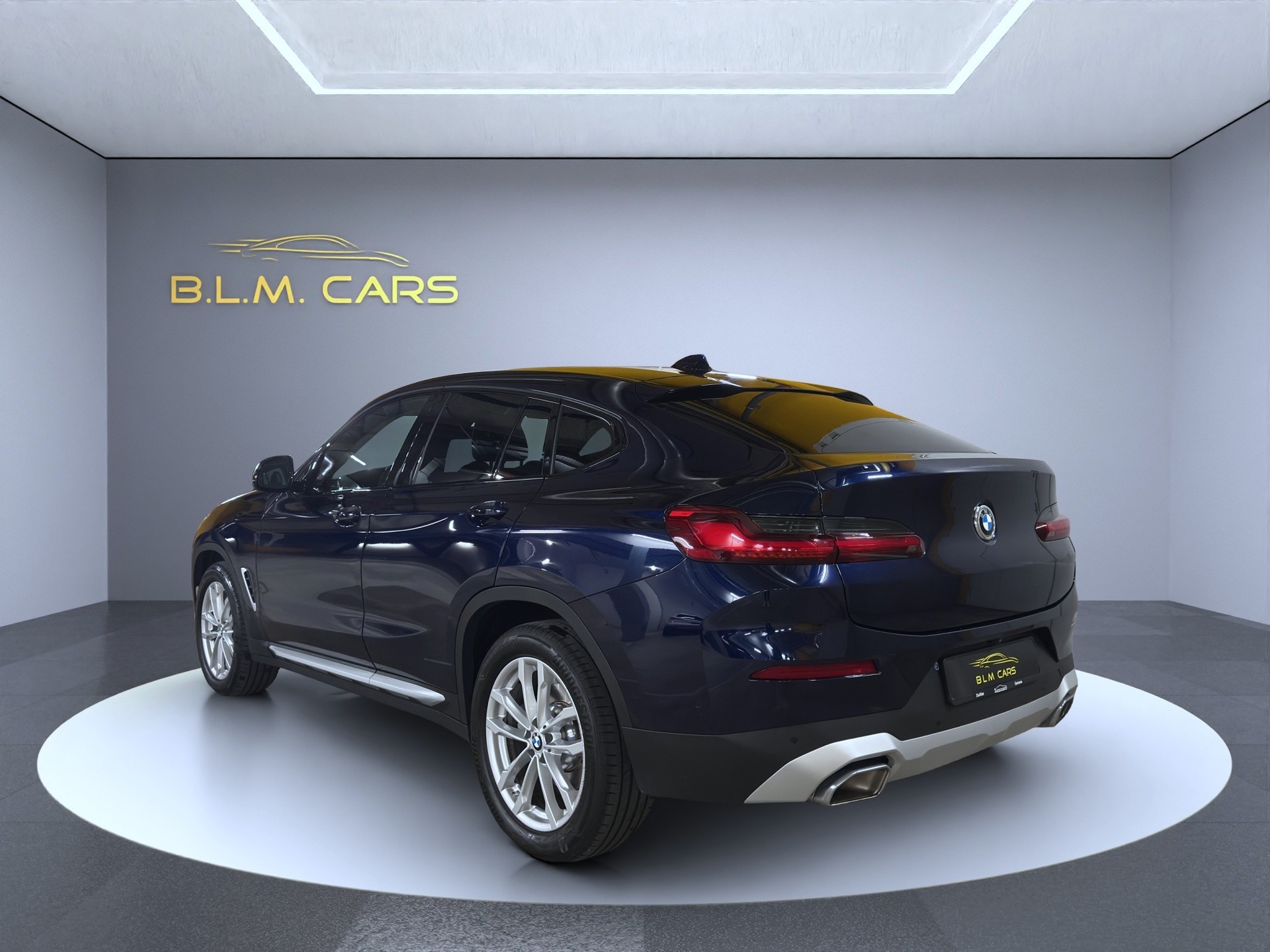 BMW X4 xDrive 48V 20i Steptronic-image-4