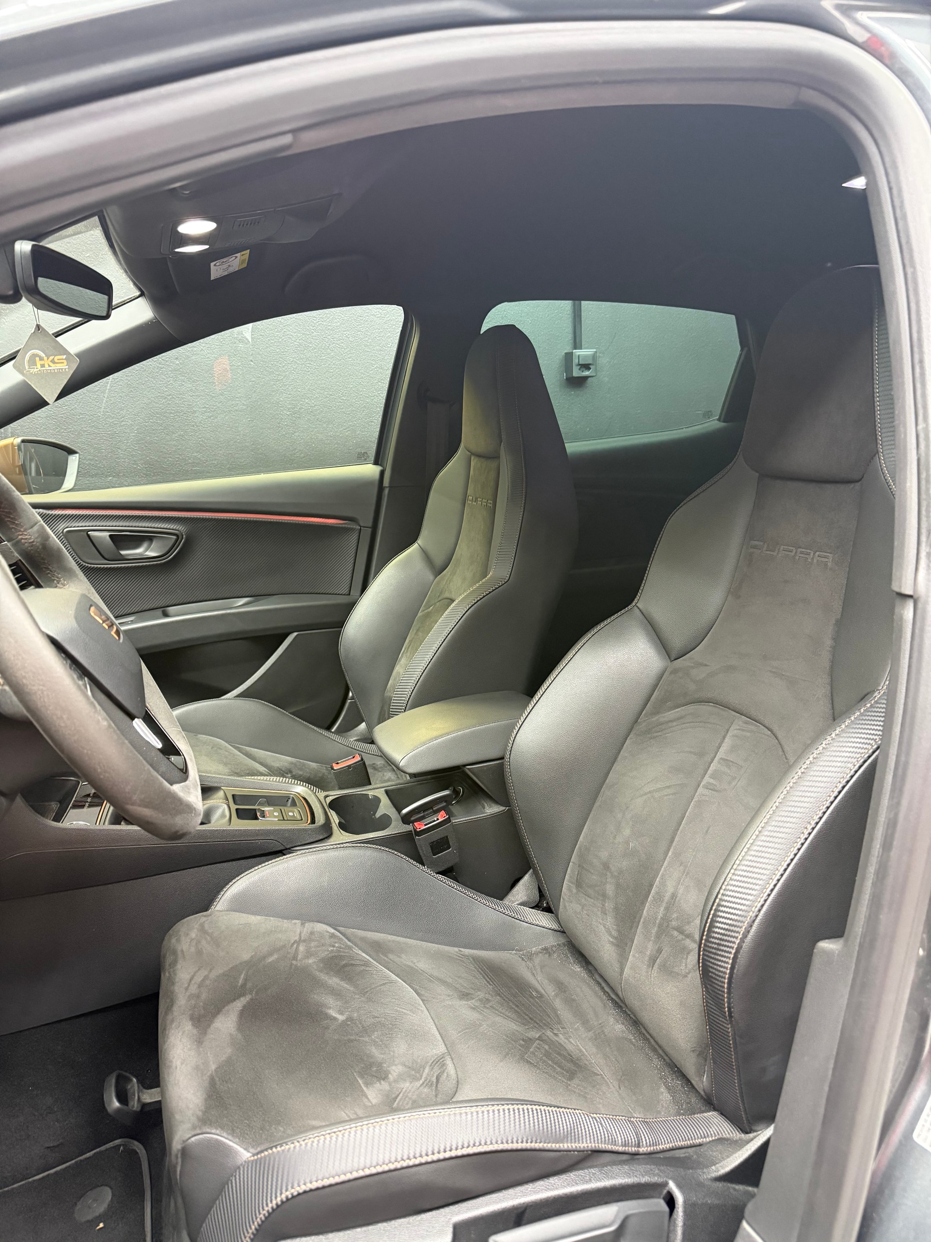 SEAT Leon 2.0 TSI Cupra R-image-6