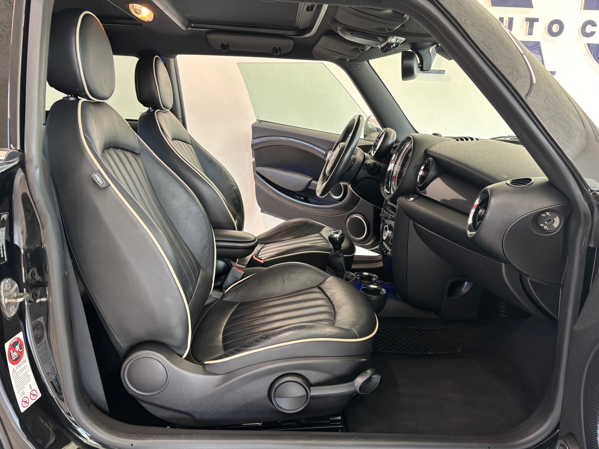 MINI Cooper S-image-10