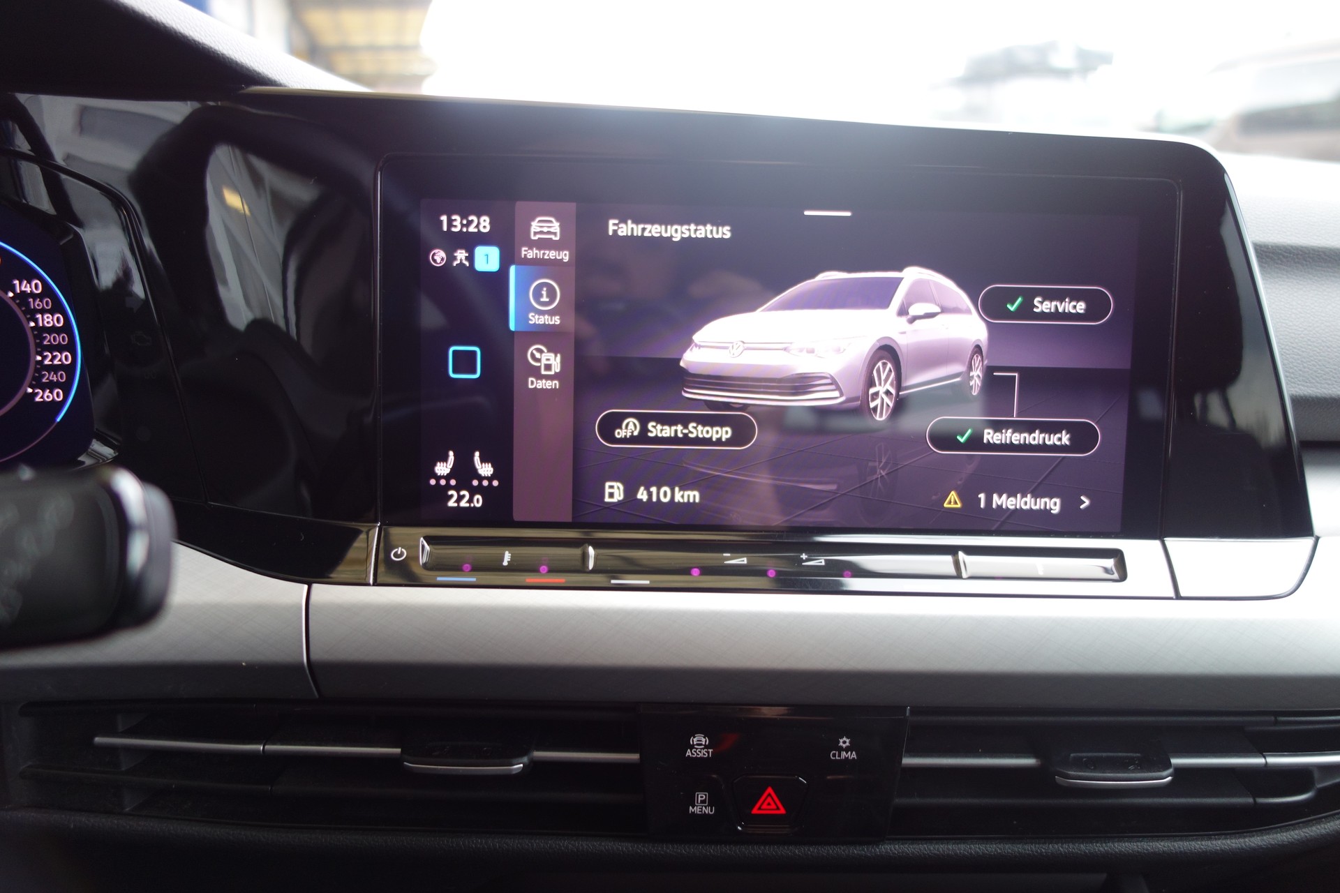 VW Golf Variant 2.0 TDI Life DSG 4Motion-image-15