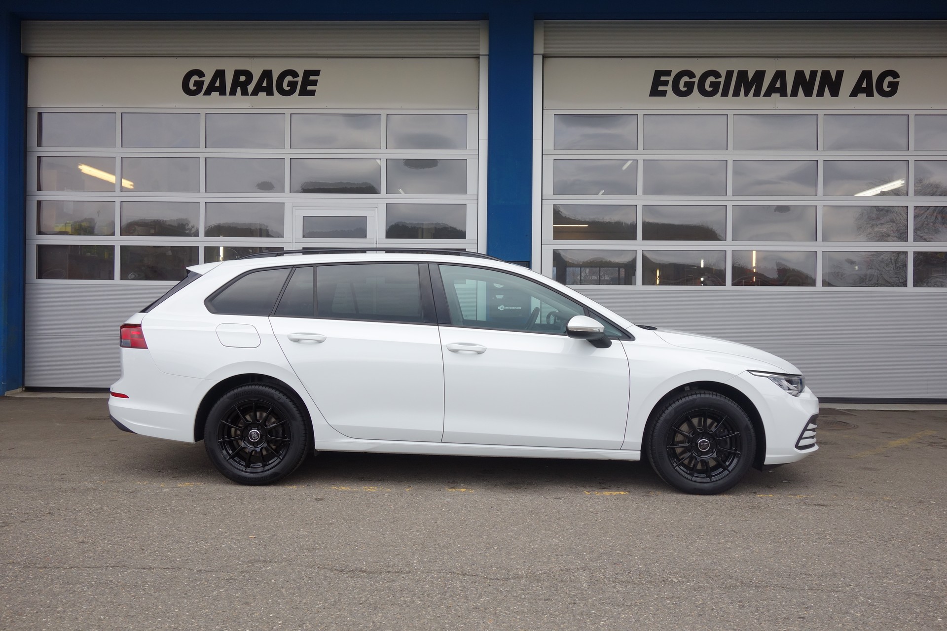 VW Golf Variant 2.0 TDI Life DSG 4Motion-showroom-element-2