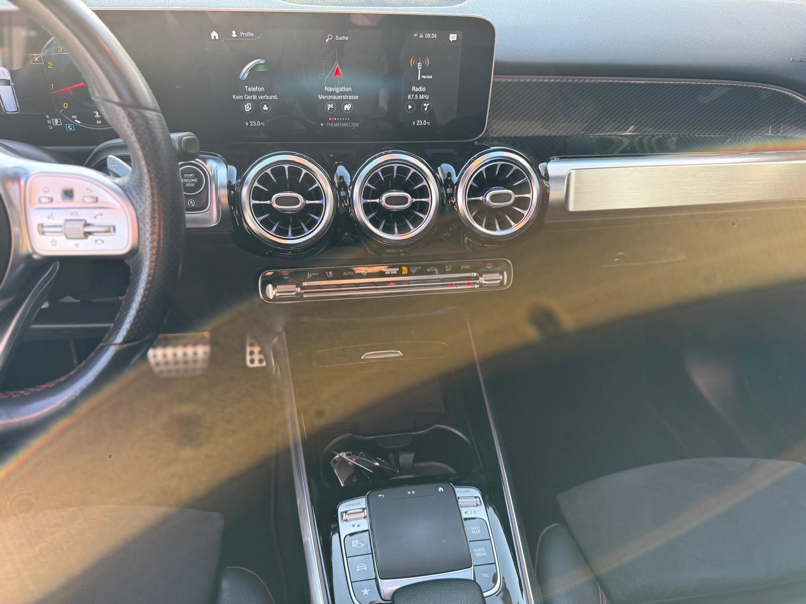 MERCEDES-BENZ GLB 250 4Matic AMG Line 8G-Tronic-image-23