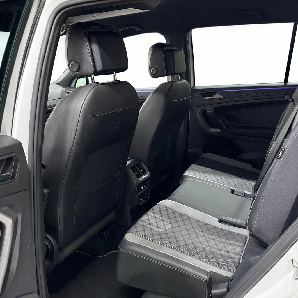 VW Tiguan Allspace 2.0TSI R-Line 4Motion DSG * 7-Plätzer *-image-11