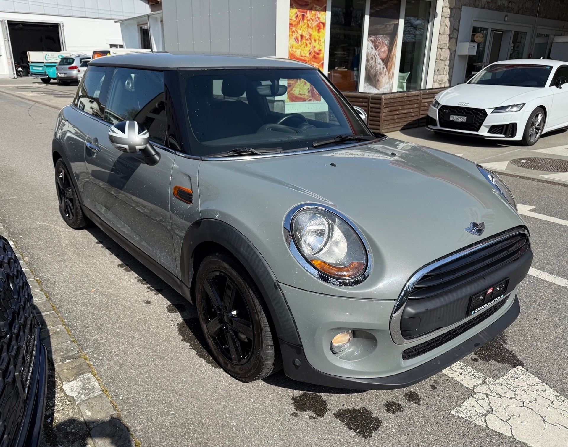 MINI One First-image-2