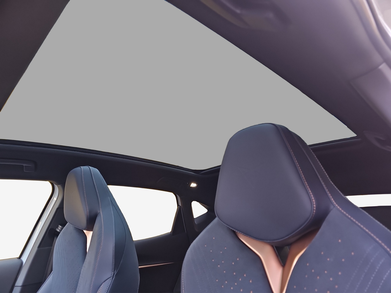 CUPRA Tavascan Type 9 77 kWh Adrenaline-image-15