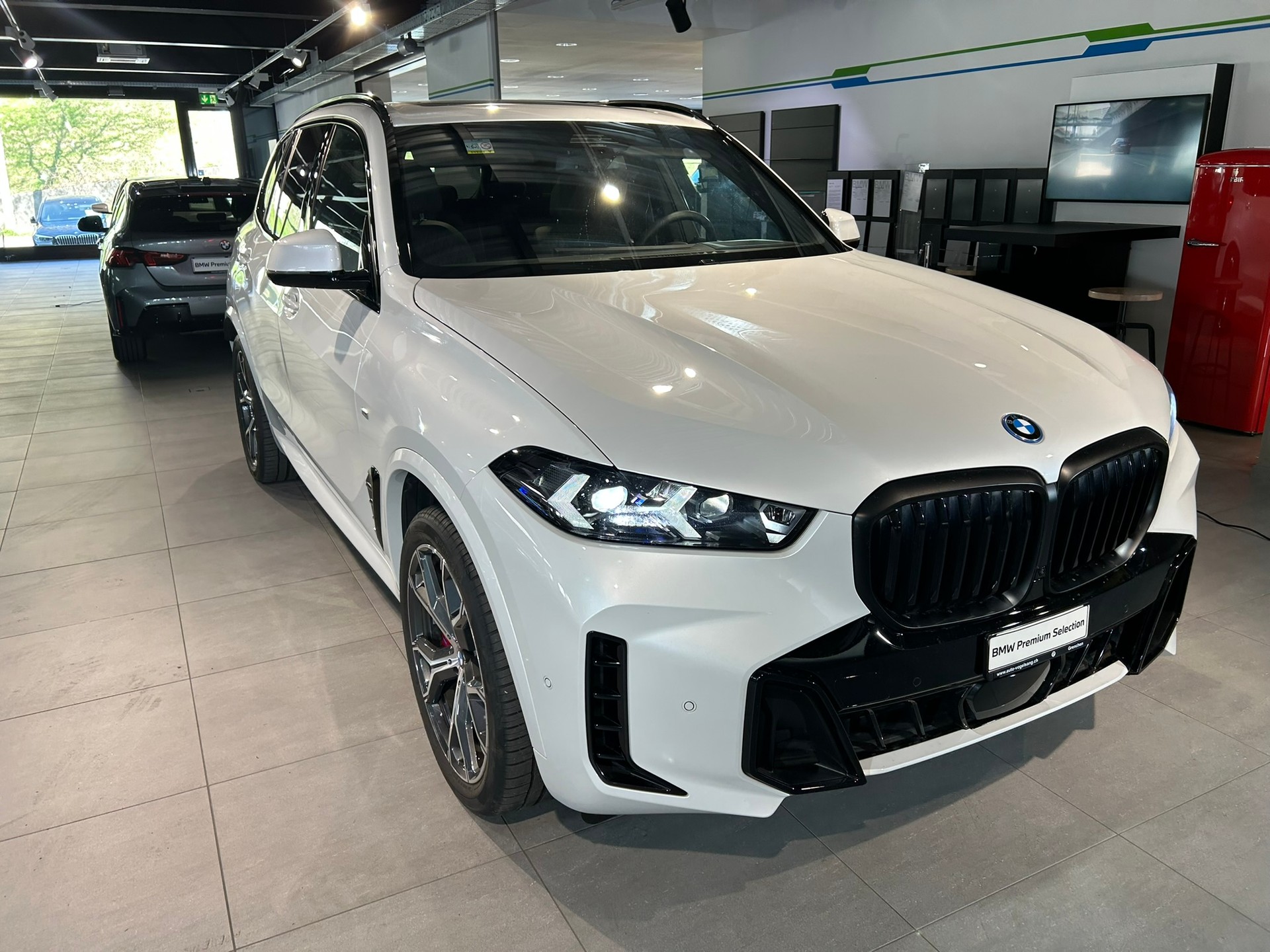 BMW X5 xDrive 50e M Sport Pro Steptronic-image-4