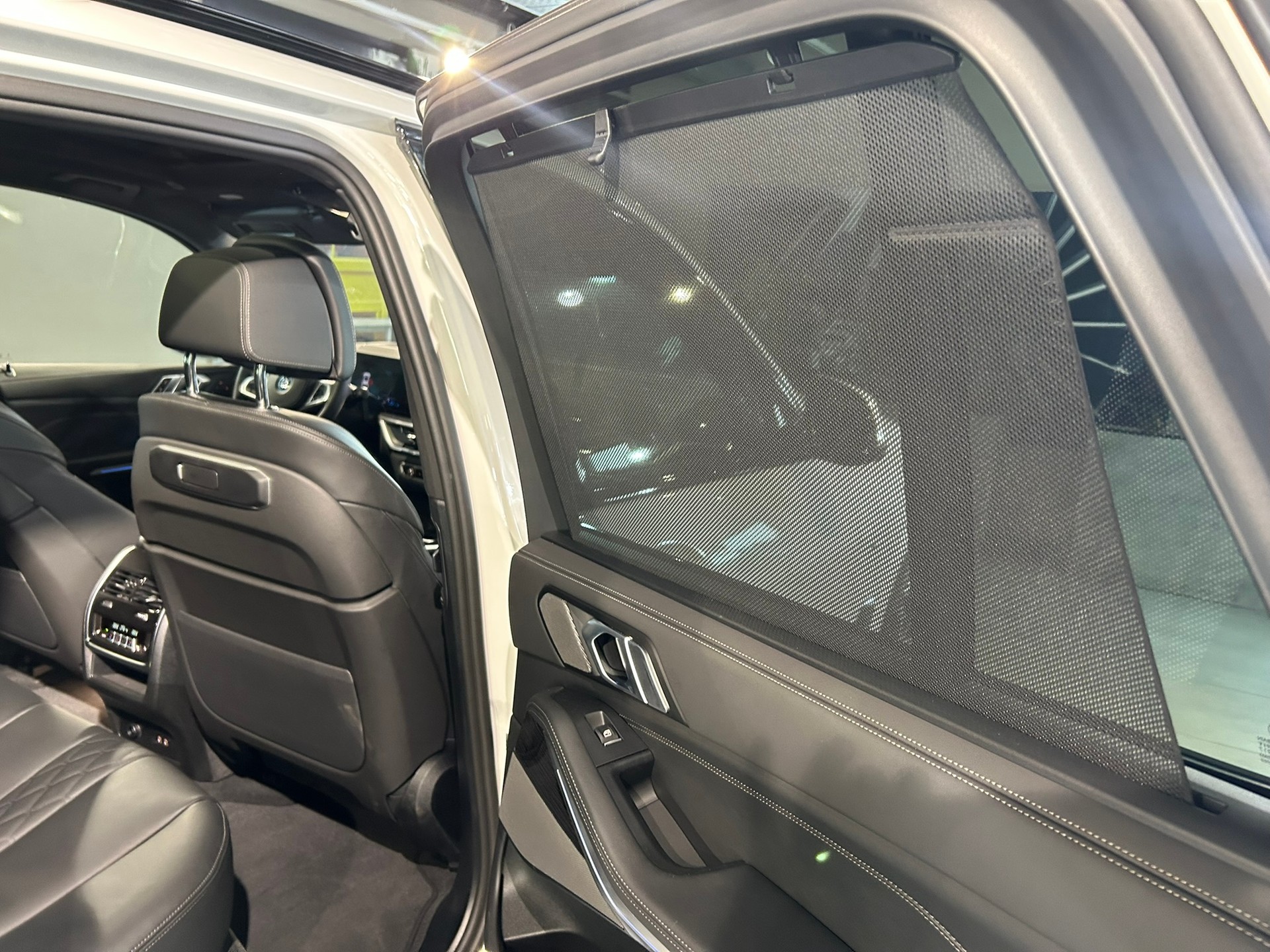 BMW X5 xDrive 50e M Sport Pro Steptronic-image-25