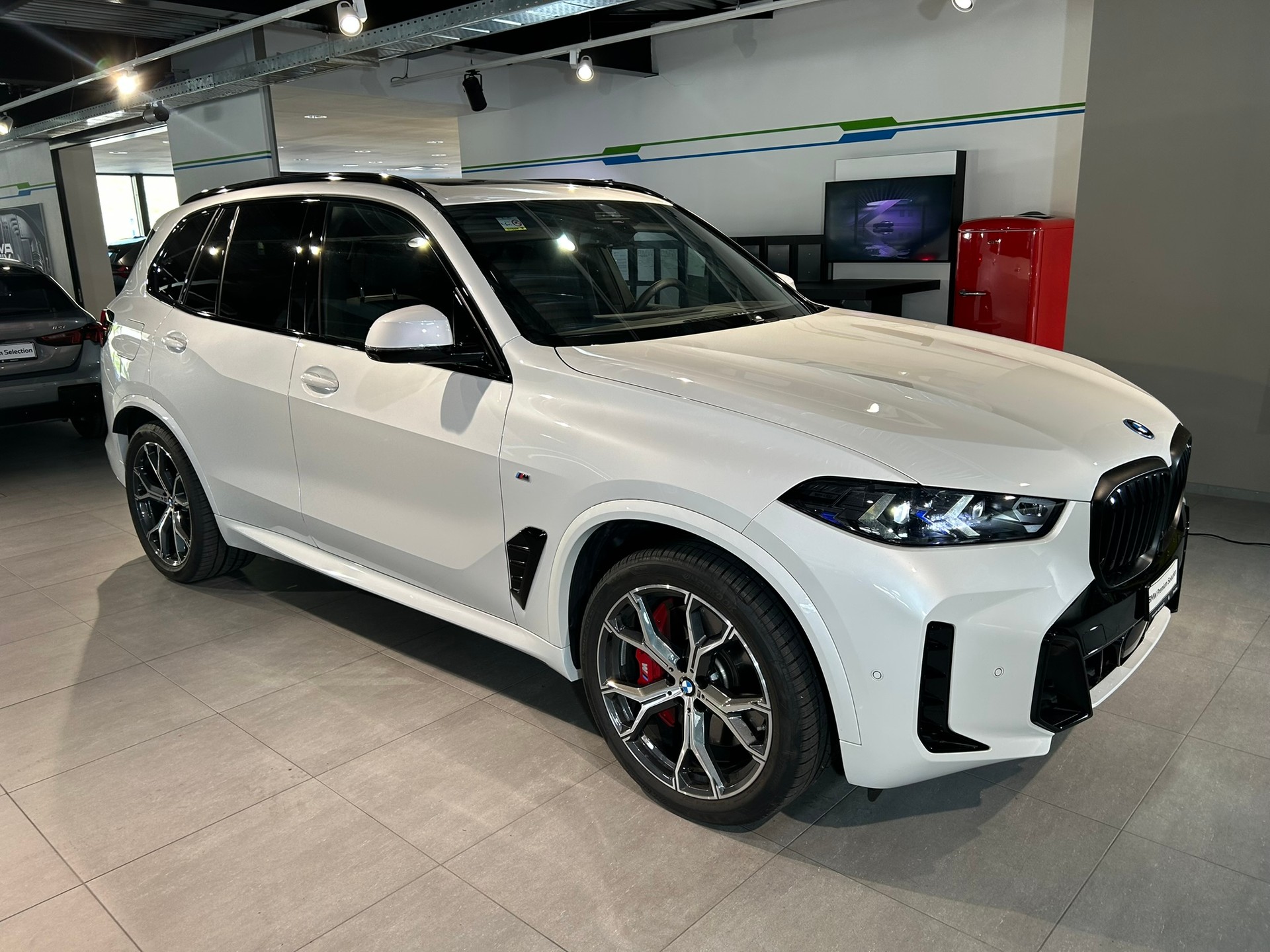 BMW X5 xDrive 50e M Sport Pro Steptronic-image-2