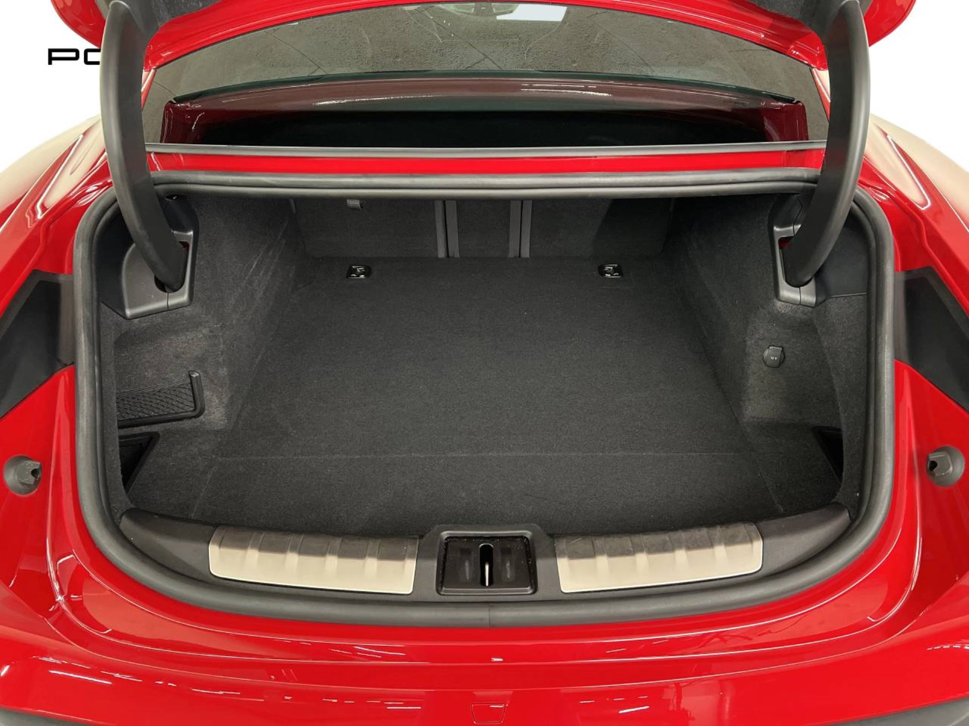 PORSCHE Taycan-image-14