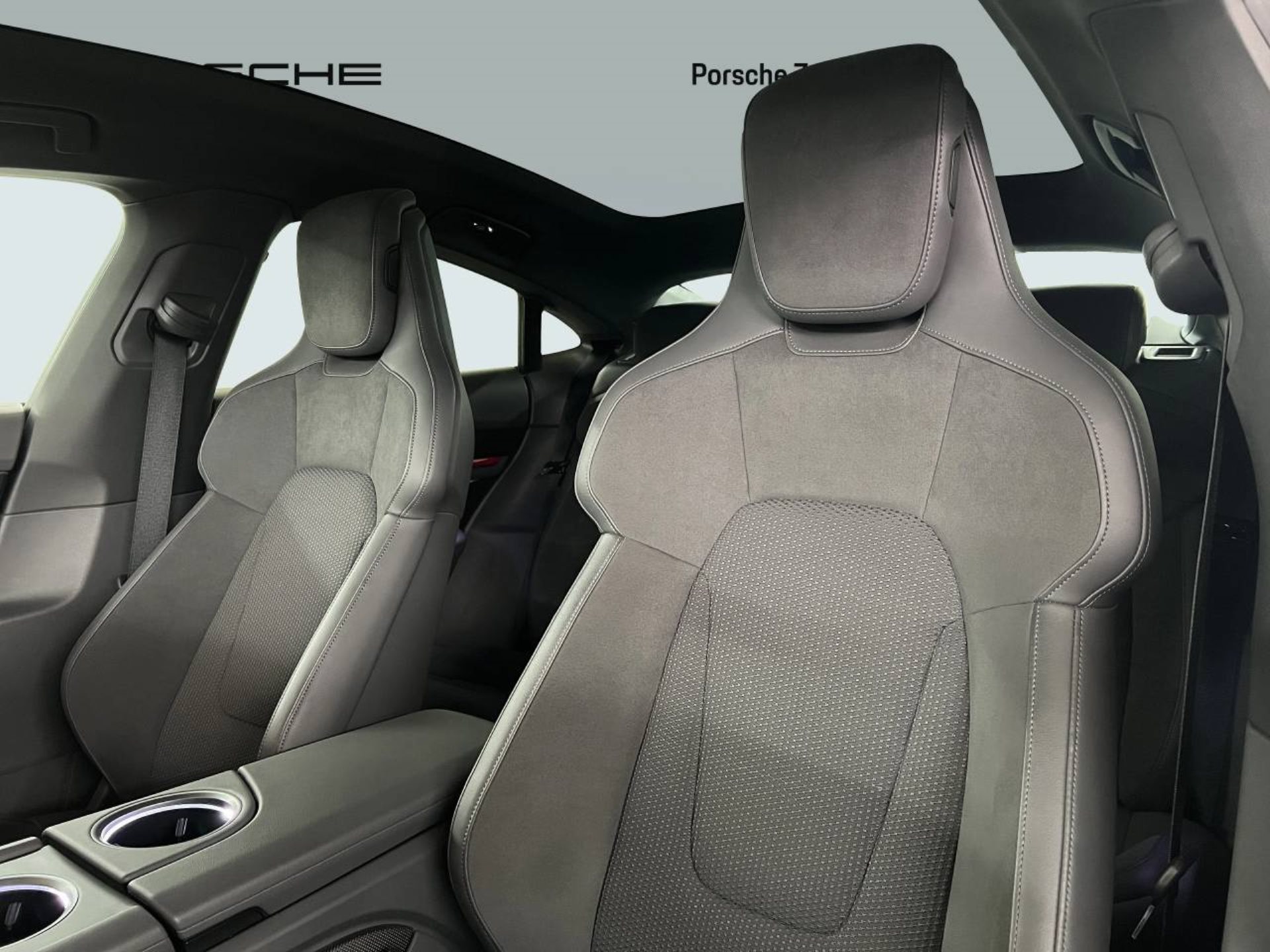 PORSCHE Taycan-image-4