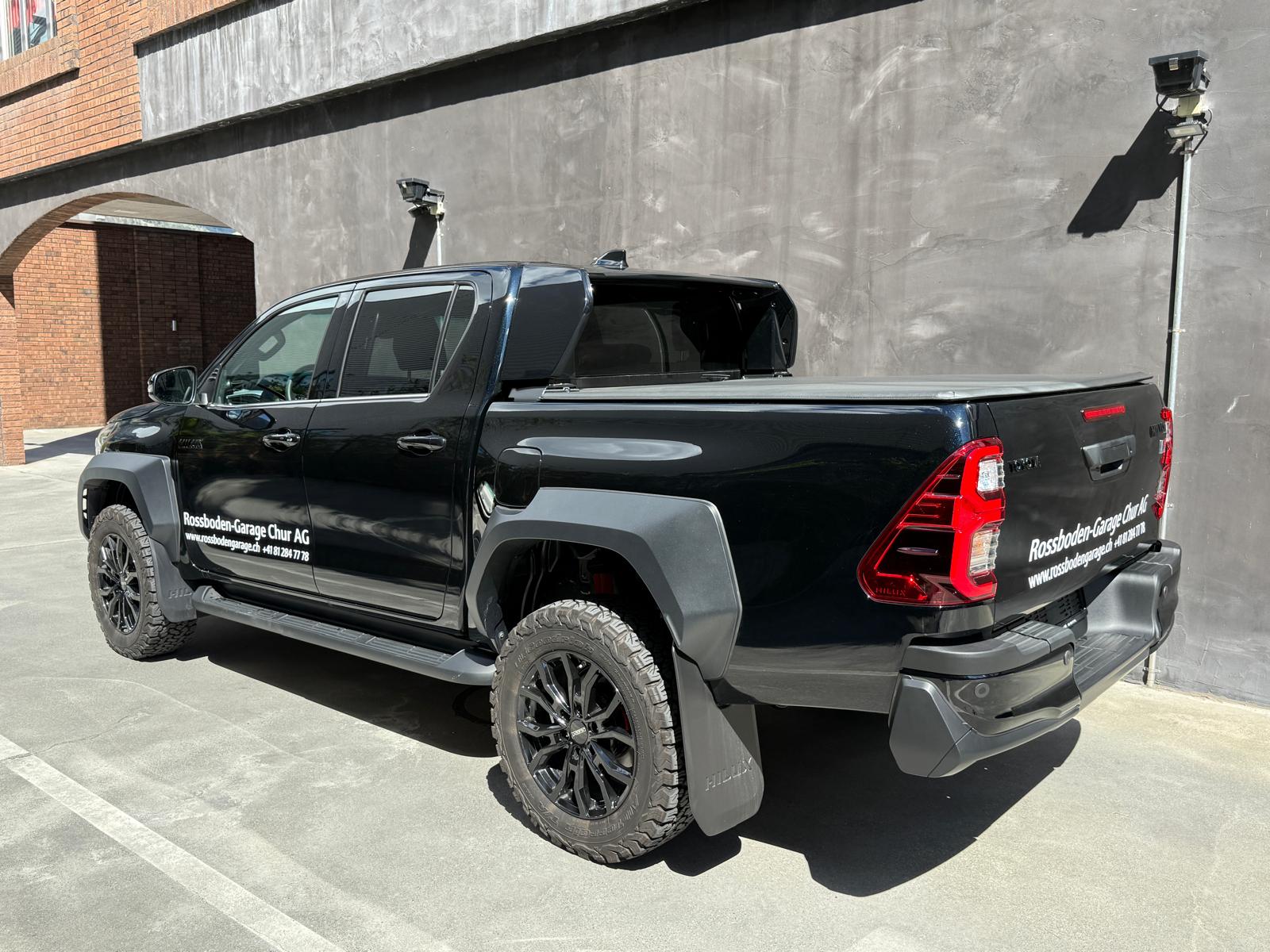 TOYOTA Hilux 2.8d GR Sport II Double Cab 4x4 A-image-4