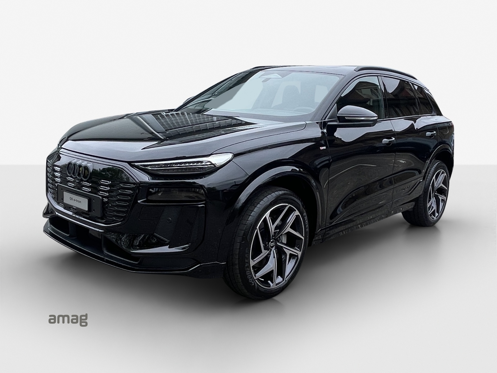AUDI Q6 e-tron quattro-image-0