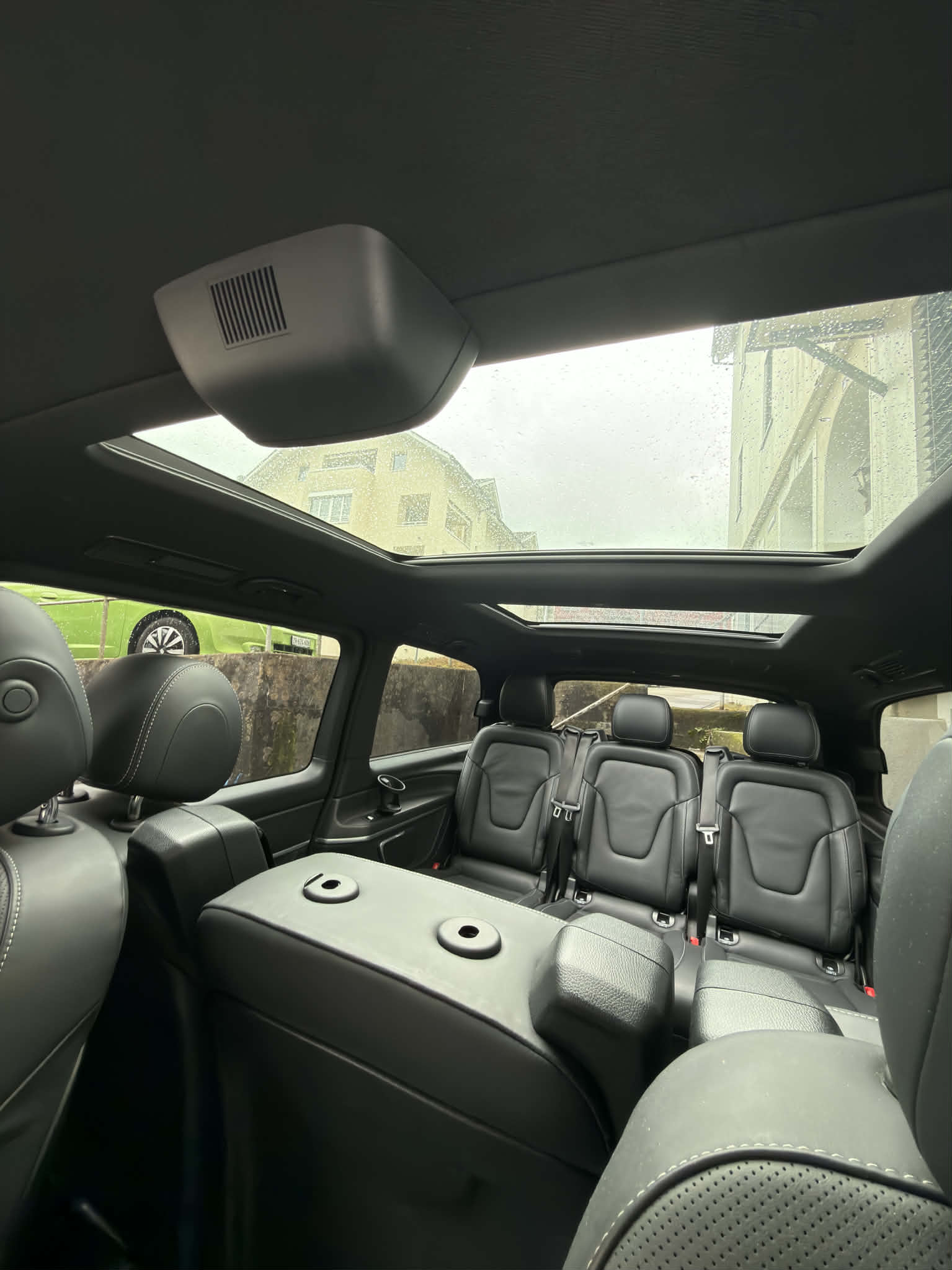 MERCEDES-BENZ V 300 d lang Swiss Edition 4Matic 9G-Tronic-image-9
