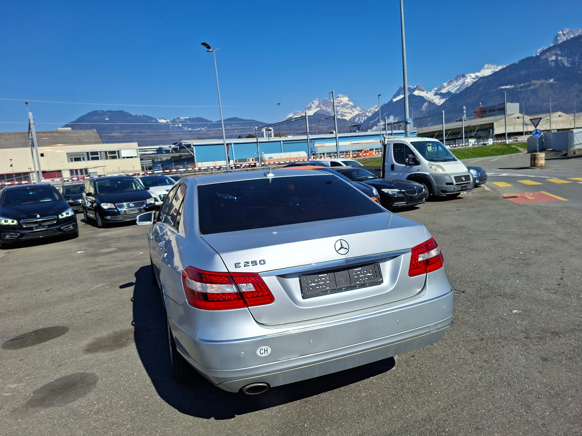 MERCEDES-BENZ E 250 CGI BlueEfficiency Elégance 7G-Tronic-image-4