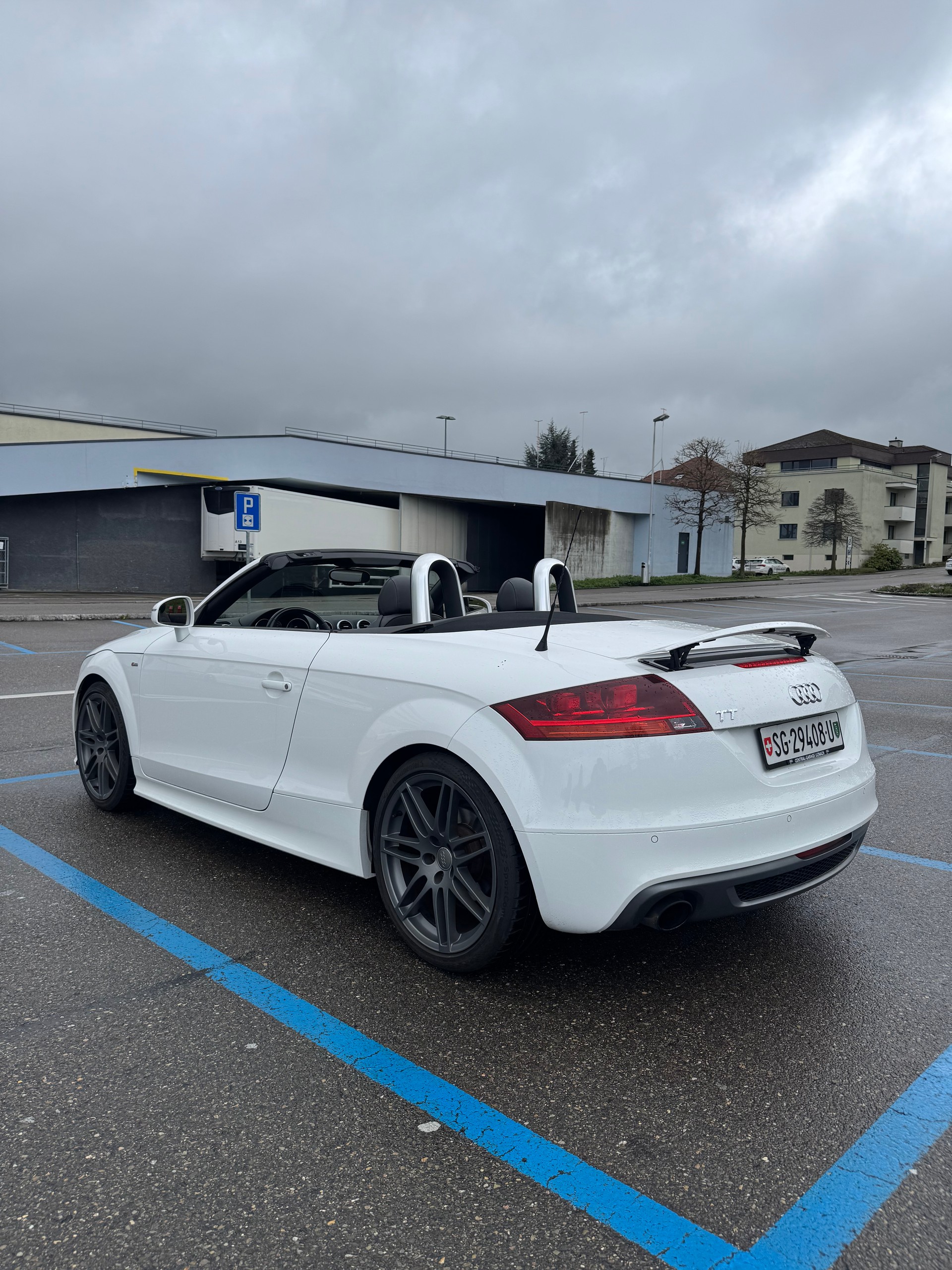 AUDI TT Roadster 2.0 TFSI quattro S-tronic-image-2