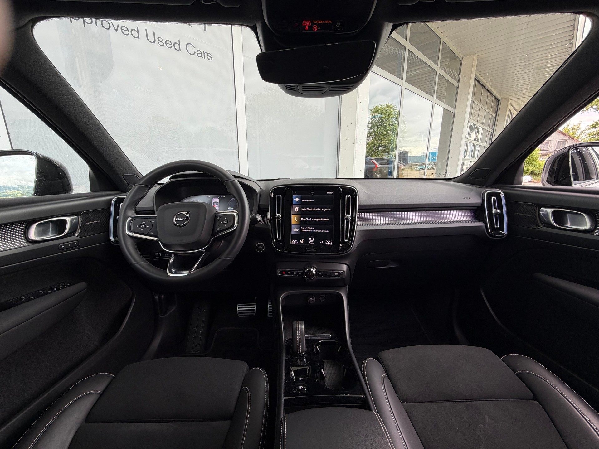 VOLVO XC40 T5 TwE R-Design DCT-image-8