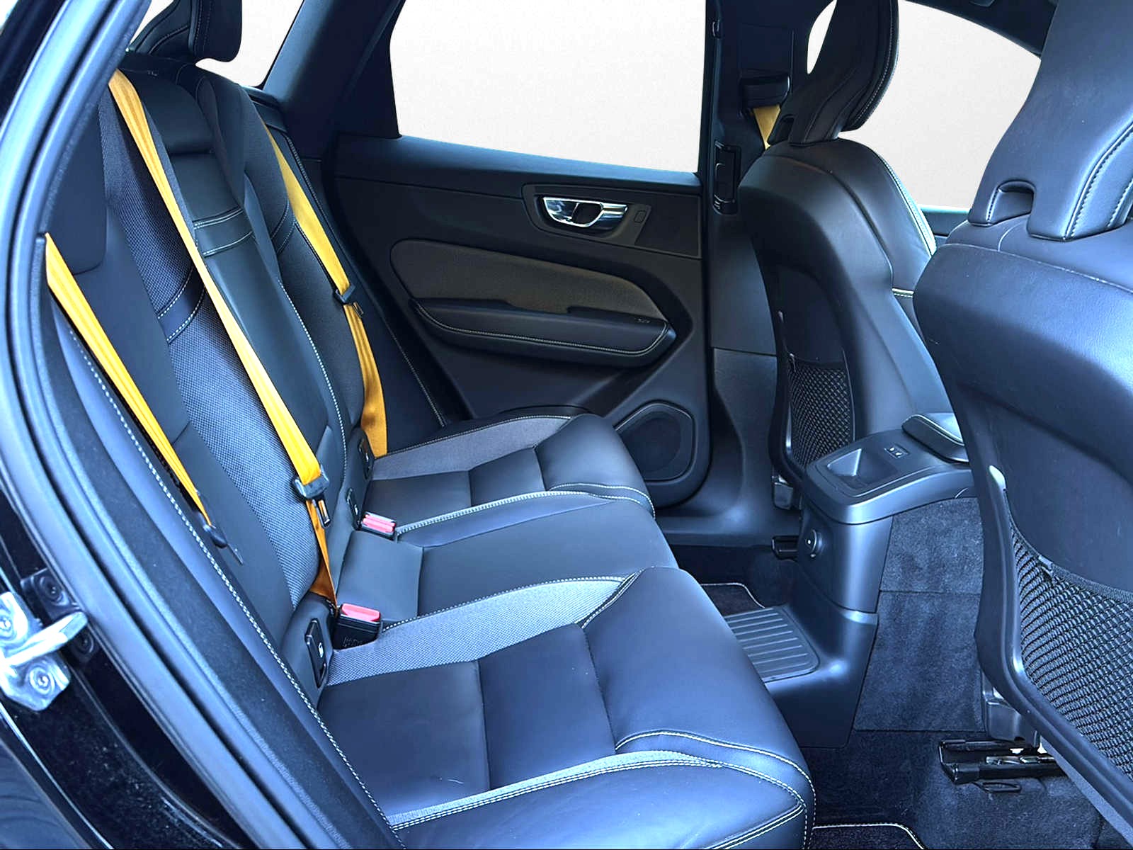 VOLVO XC60 T8 eAWD Polestar Geartronic-image-8