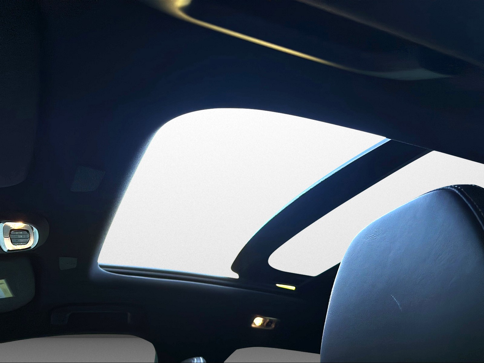 VOLVO XC60 T8 eAWD Polestar Geartronic-image-14