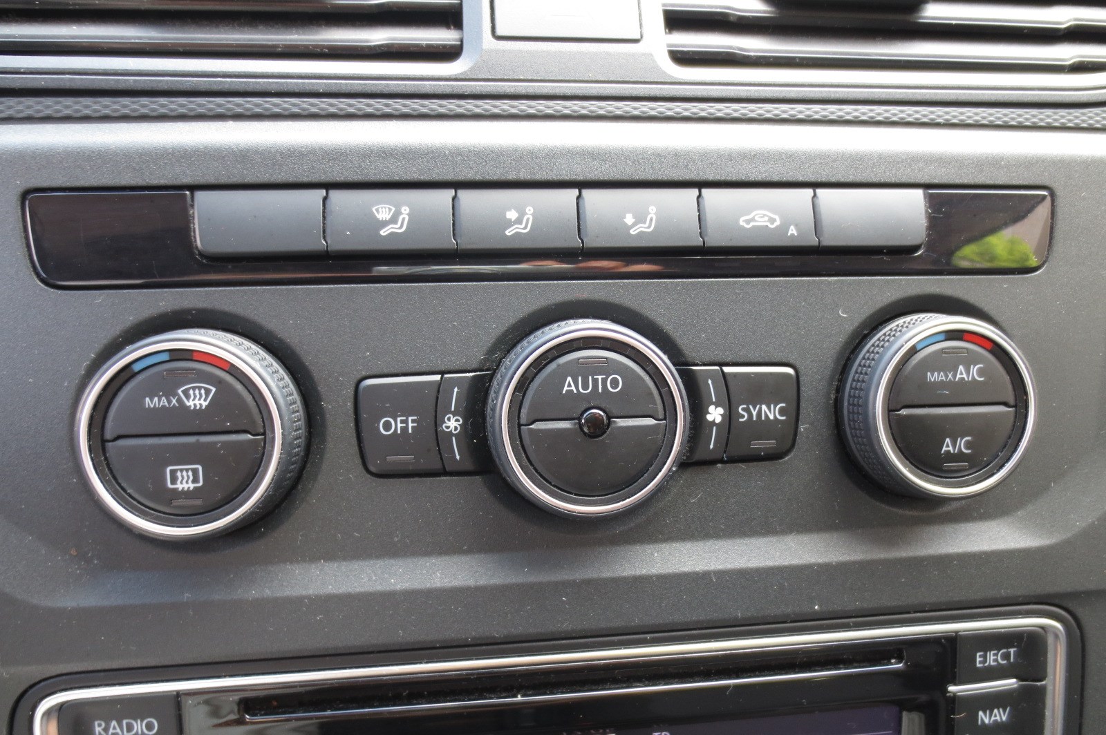 VW Caddy 2.0TDI BlueMotion Technology DSG-image-7