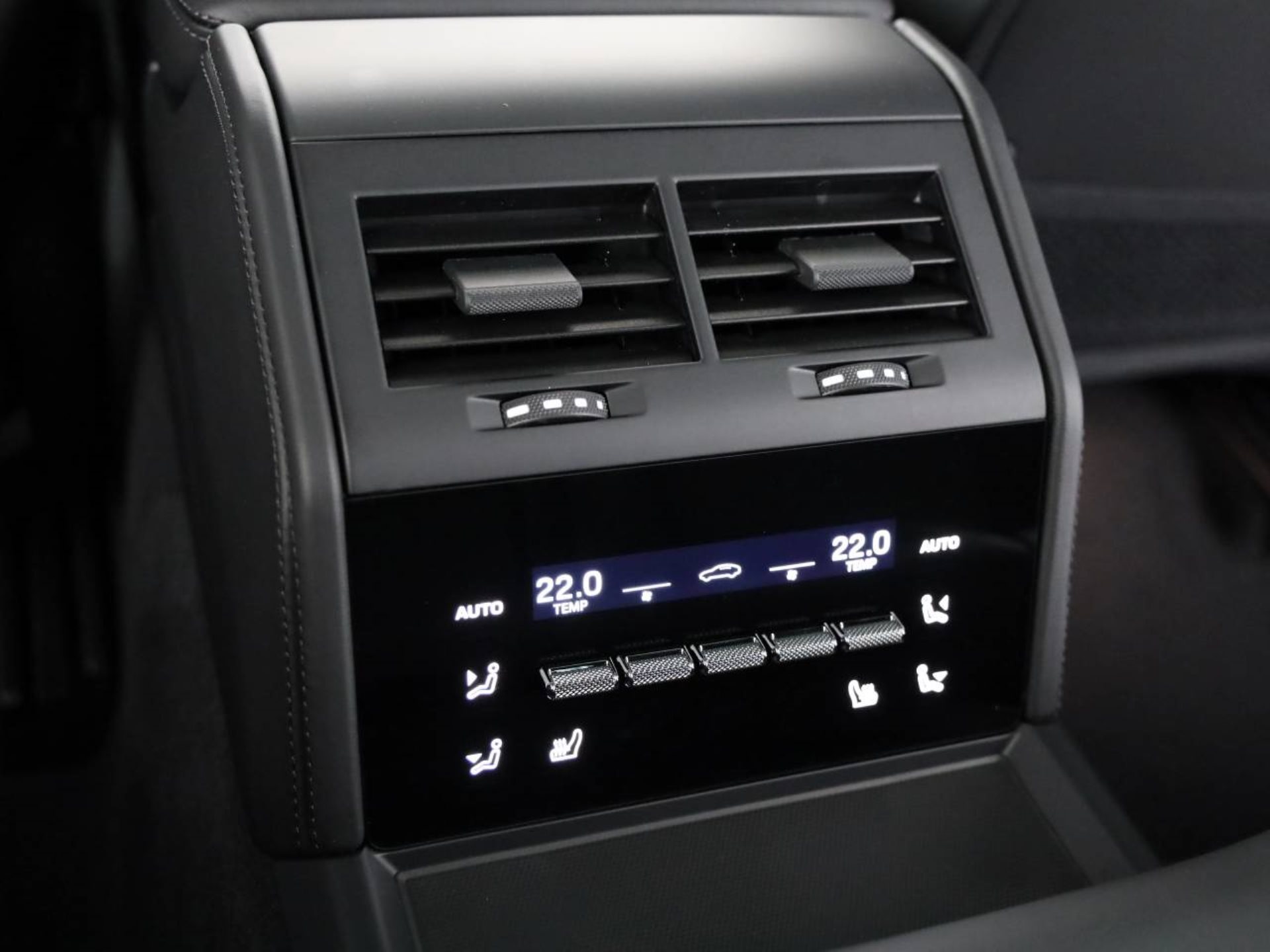 PORSCHE Panamera 4S E-Hybrid-image-19