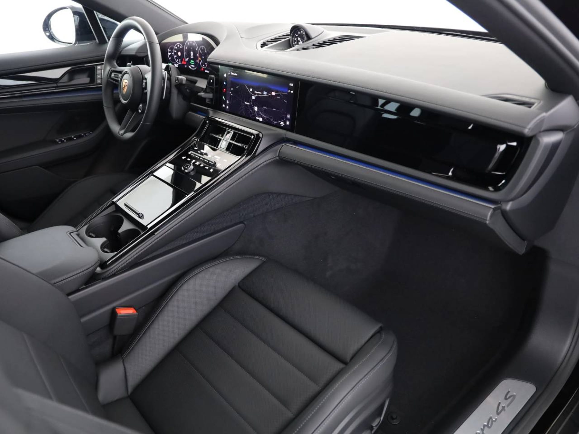 PORSCHE Panamera 4S E-Hybrid-image-14