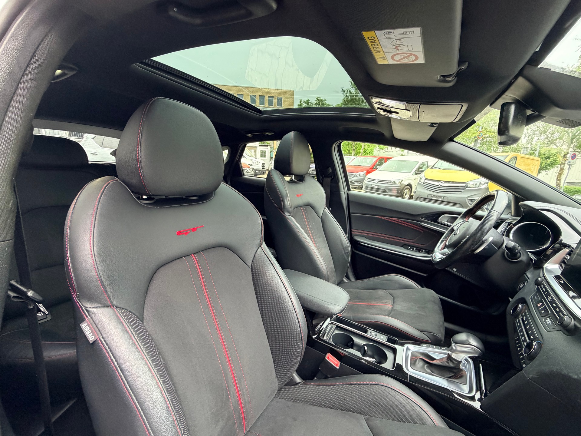 KIA ProCeed 1.6 T-GDi GT DCT-image-10