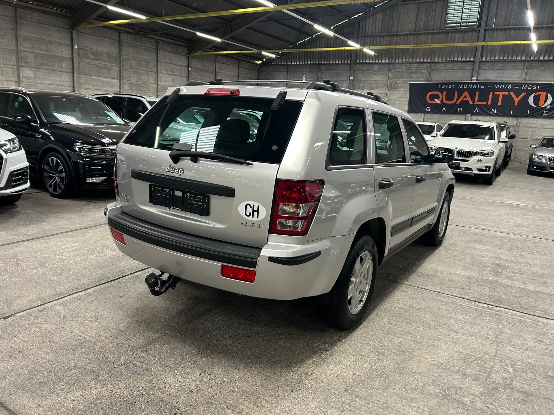 JEEP Grand Cherokee 4.7 V8 Laredo Automatic-image-3